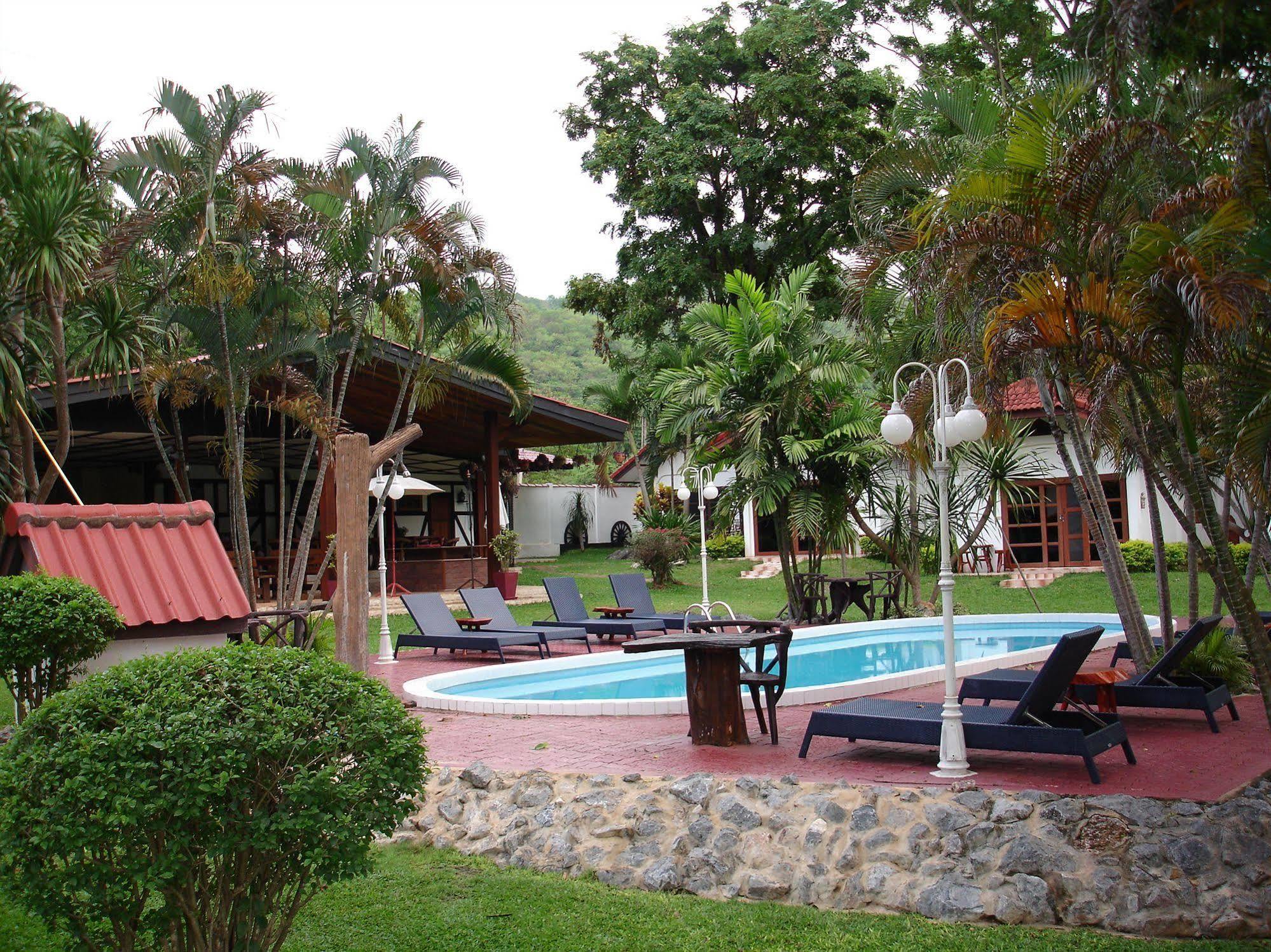 Eco Valley Lodge Pak Chong Exterior foto