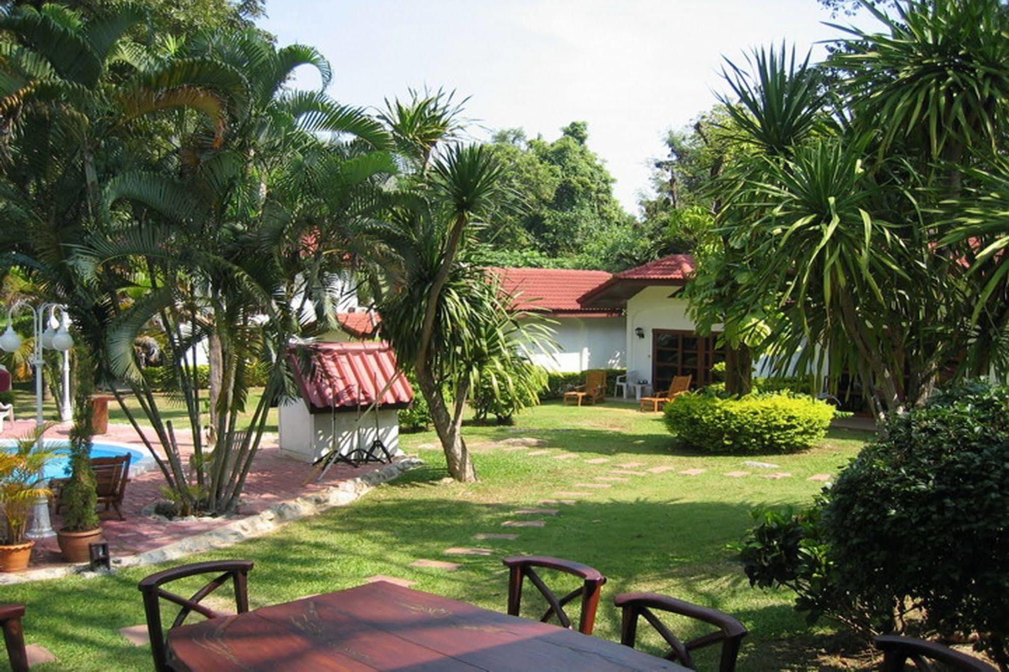 Eco Valley Lodge Pak Chong Exterior foto